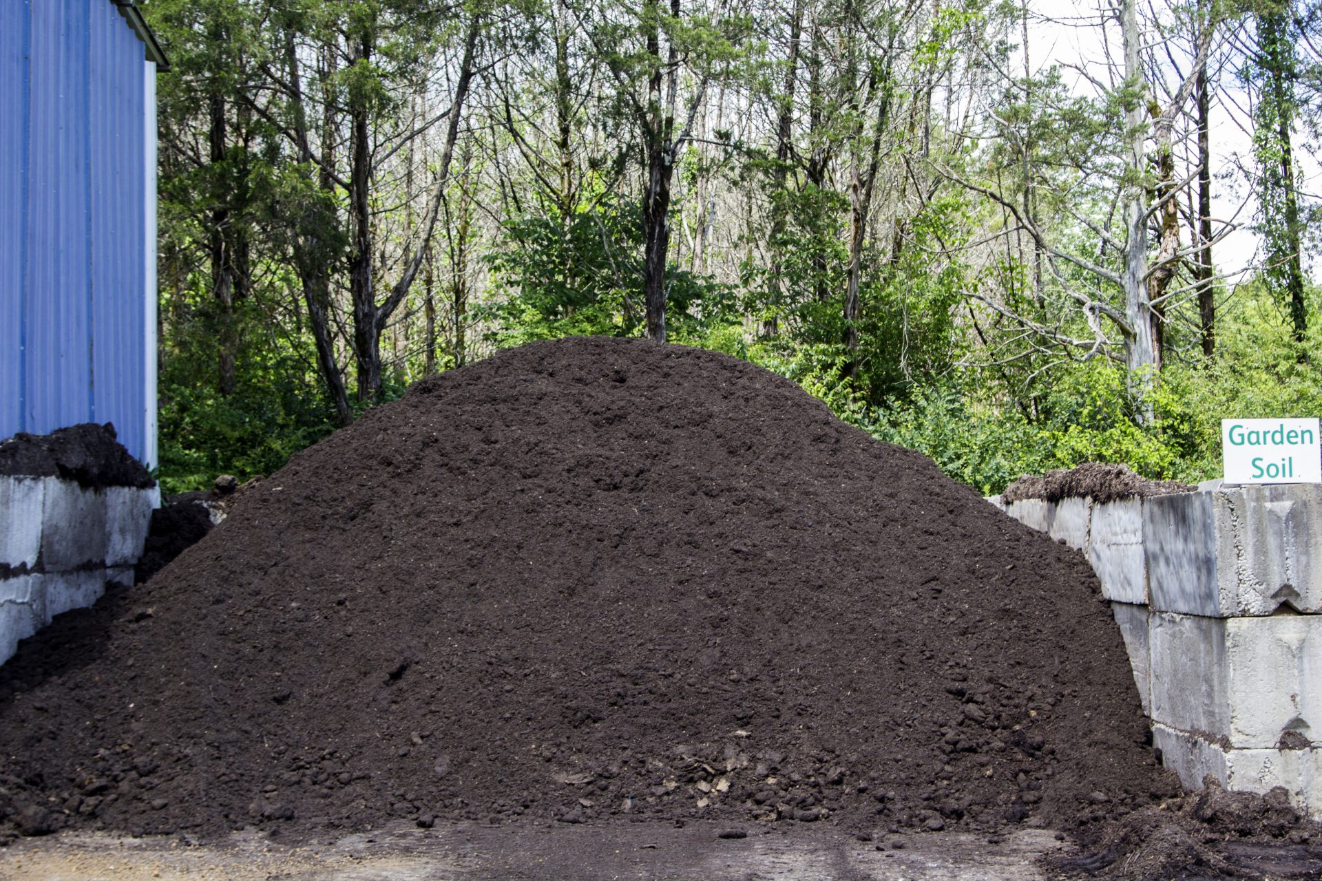 Lawn and Garden Soil 12