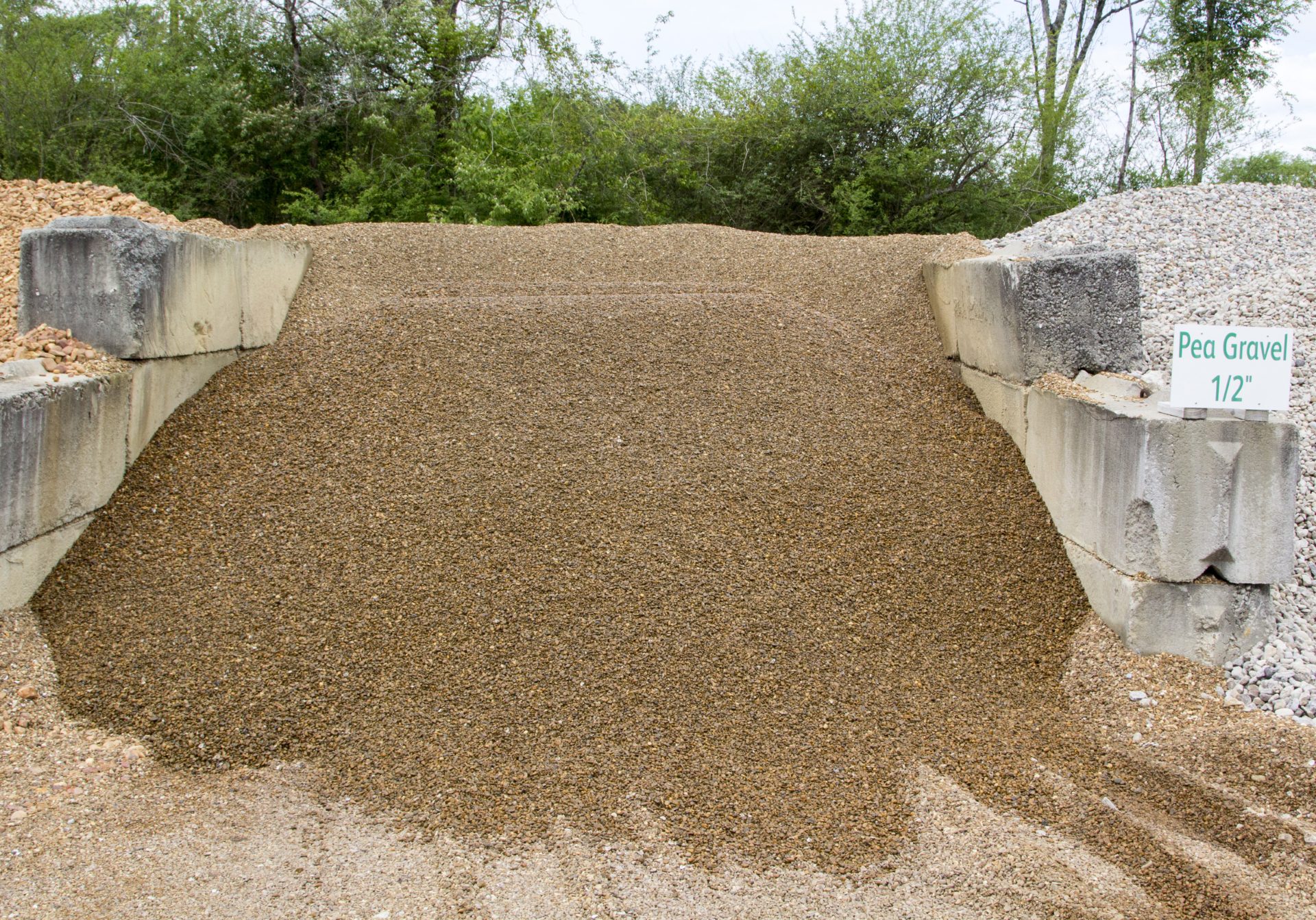 Pea Gravel 1 2 in 14